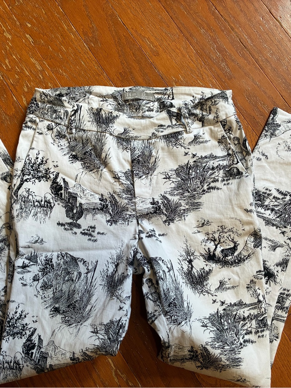 I Love Tyler Madison Toile Print Slim Ankle Pants Stretch Pull-On Black White - Picture 3 of 11